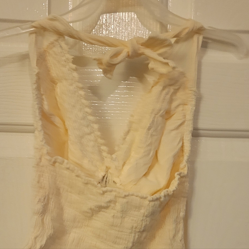 Cream Textured Sleeveless Top & Shorts
